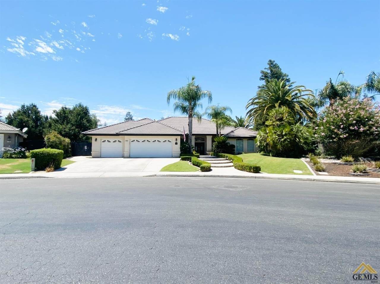 10808 Harpenden Avenue - Photo 1