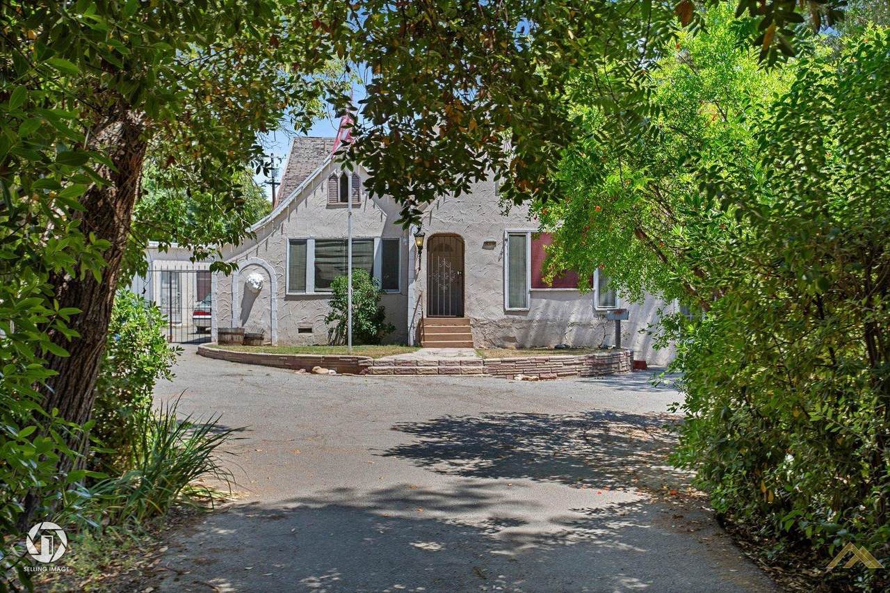 2400 Pacific Drive - Photo 1