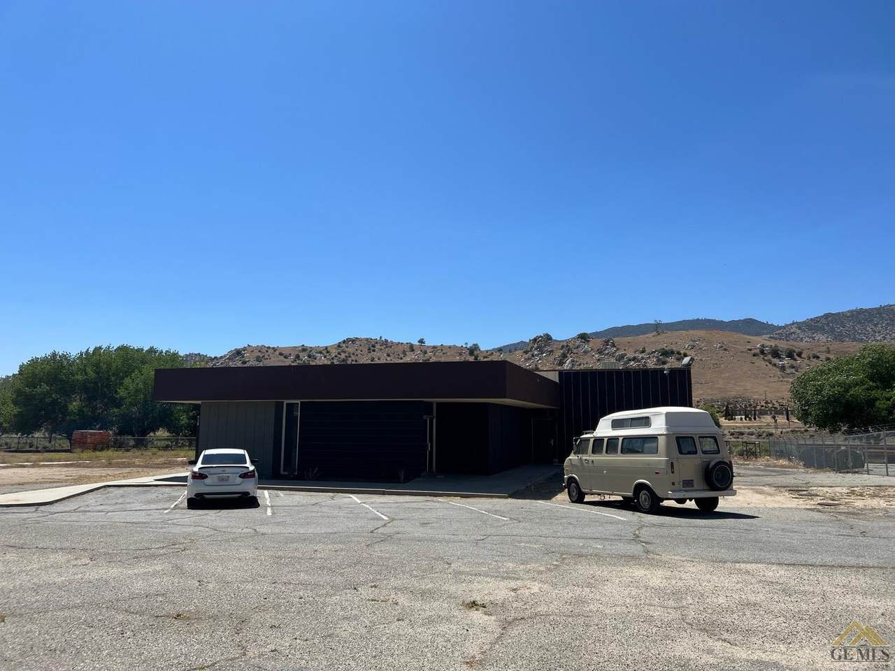 3615 Suhre Street - Photo 1