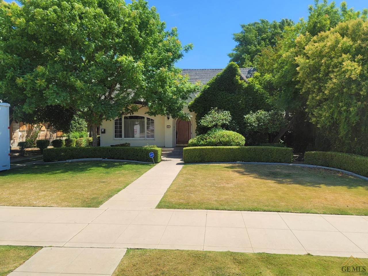 325 Quincy Street - Photo 1