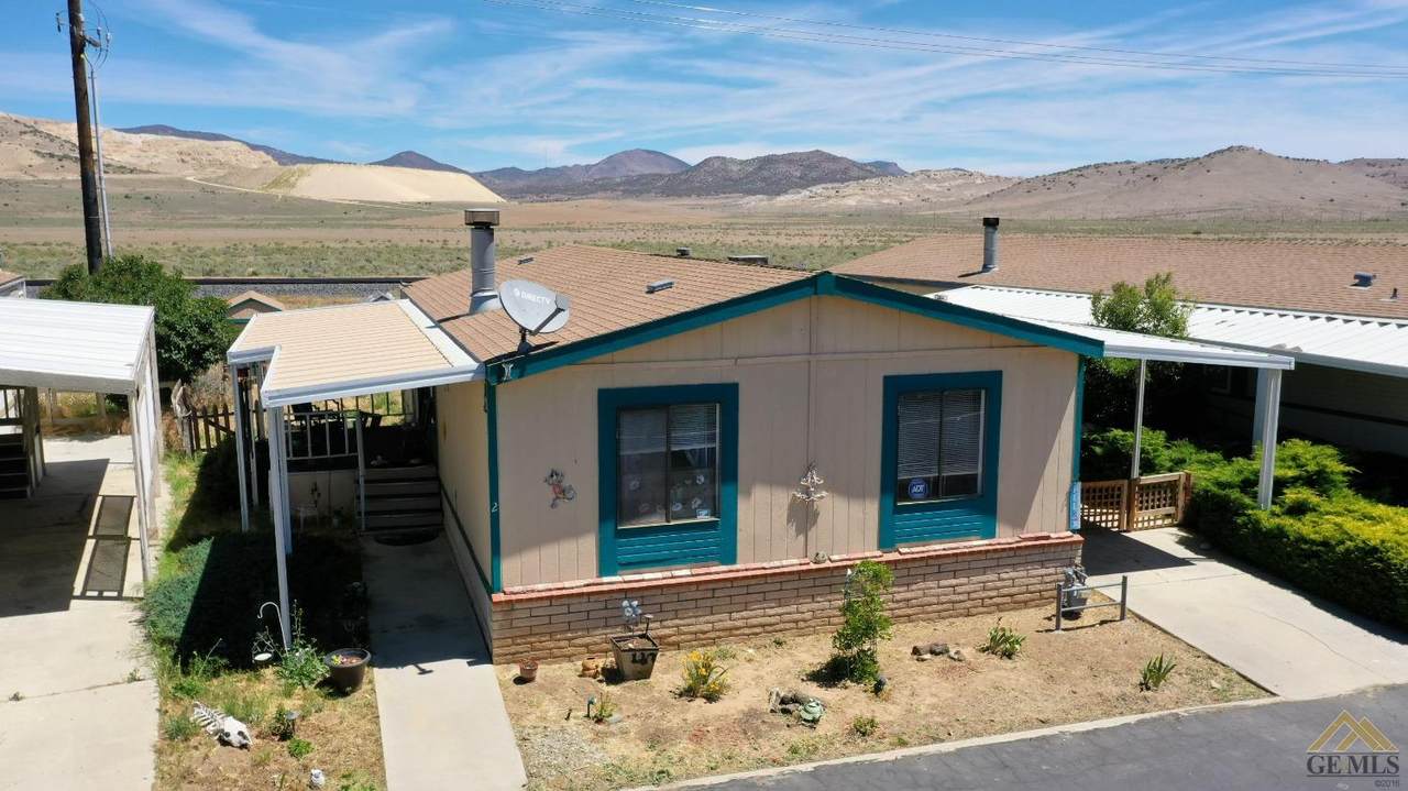 14556 Tehachapi Boulevard - Photo 1