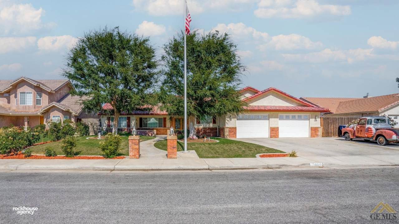 7408 Cherish Rose Lane - Photo 1