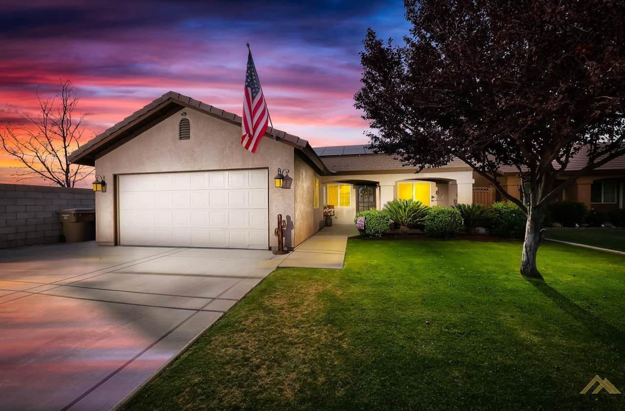 856 Sunset Meadow Avenue - Photo 1
