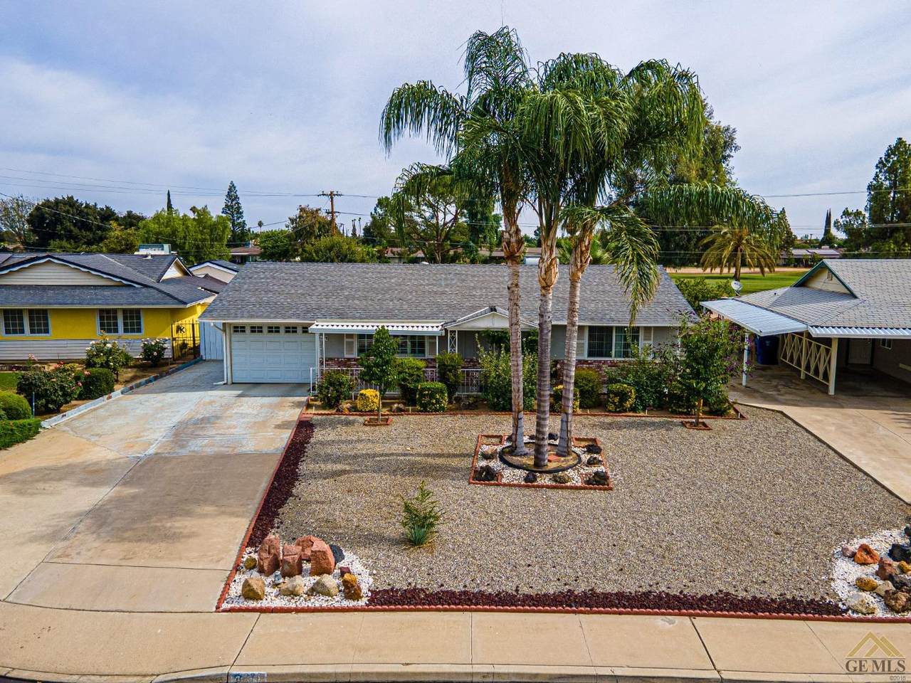 6208 Bel Aire Way - Photo 1
