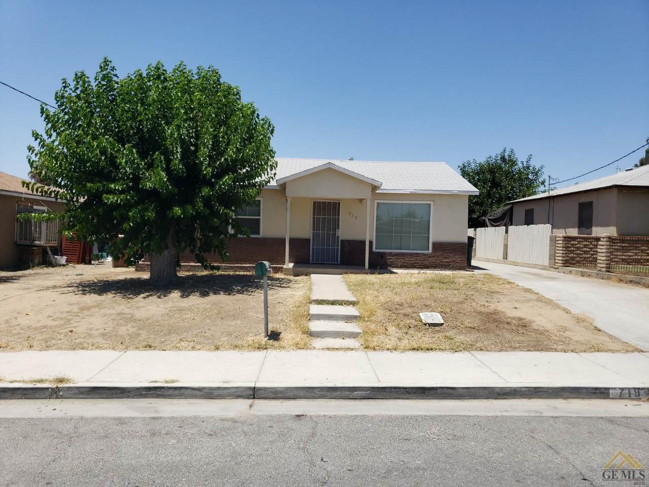 719 Shalimar Drive - Photo 1