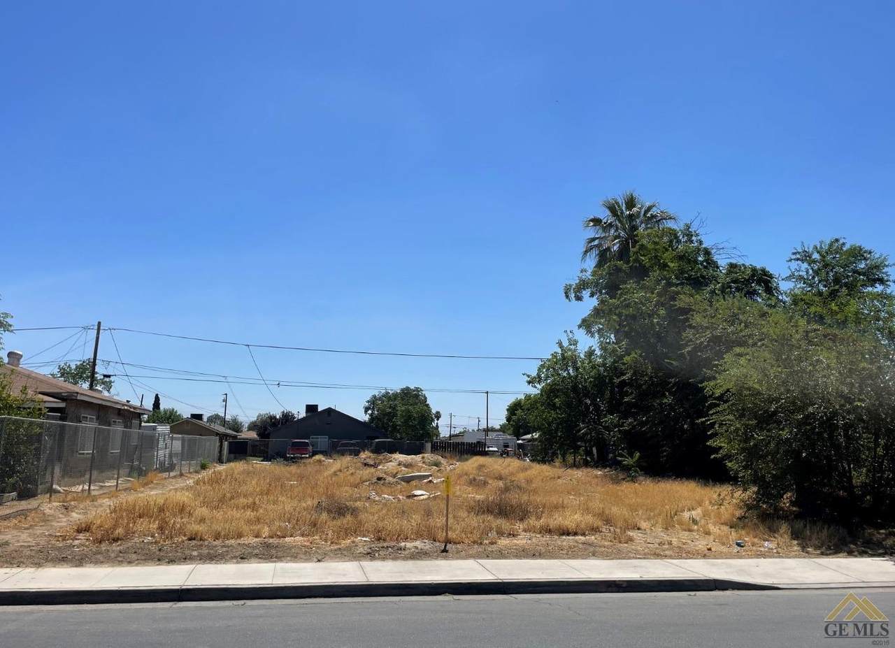 327 Owens Street - Photo 1