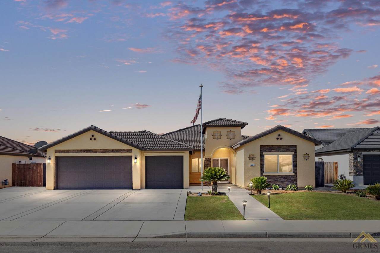 15019 Southernwood Avenue - Photo 1