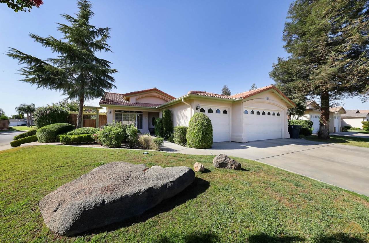 10122 Cheyenne Drive - Photo 1