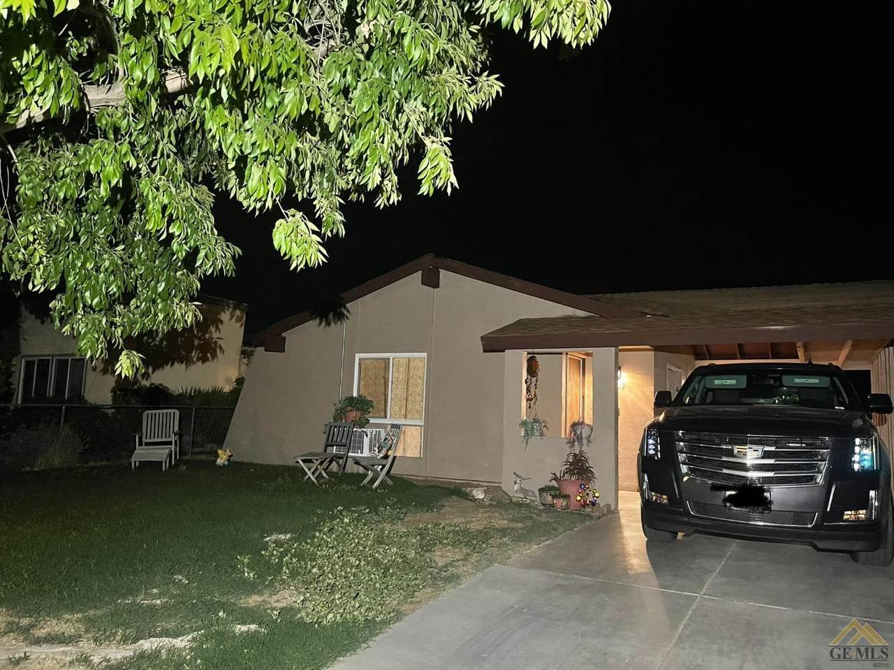 5009 Lawrence Court - Photo 1