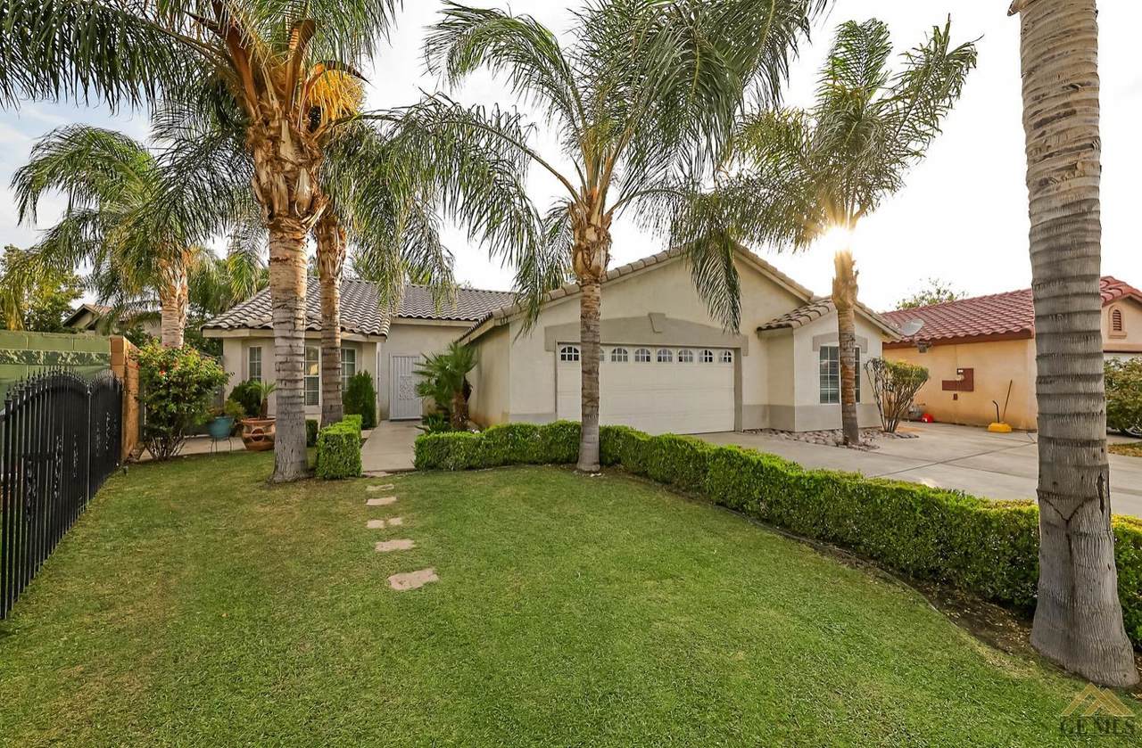617 Ginger Snap Lane - Photo 1