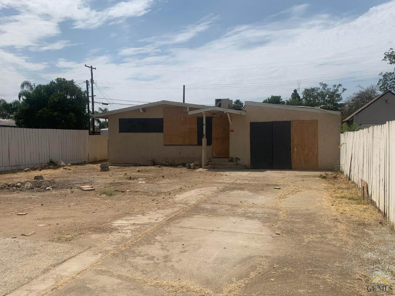 215 Warren Avenue - Photo 1