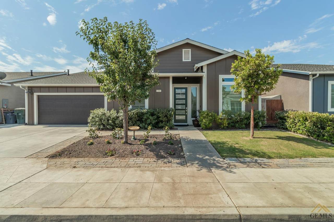 6389 Fedora Avenue - Photo 1