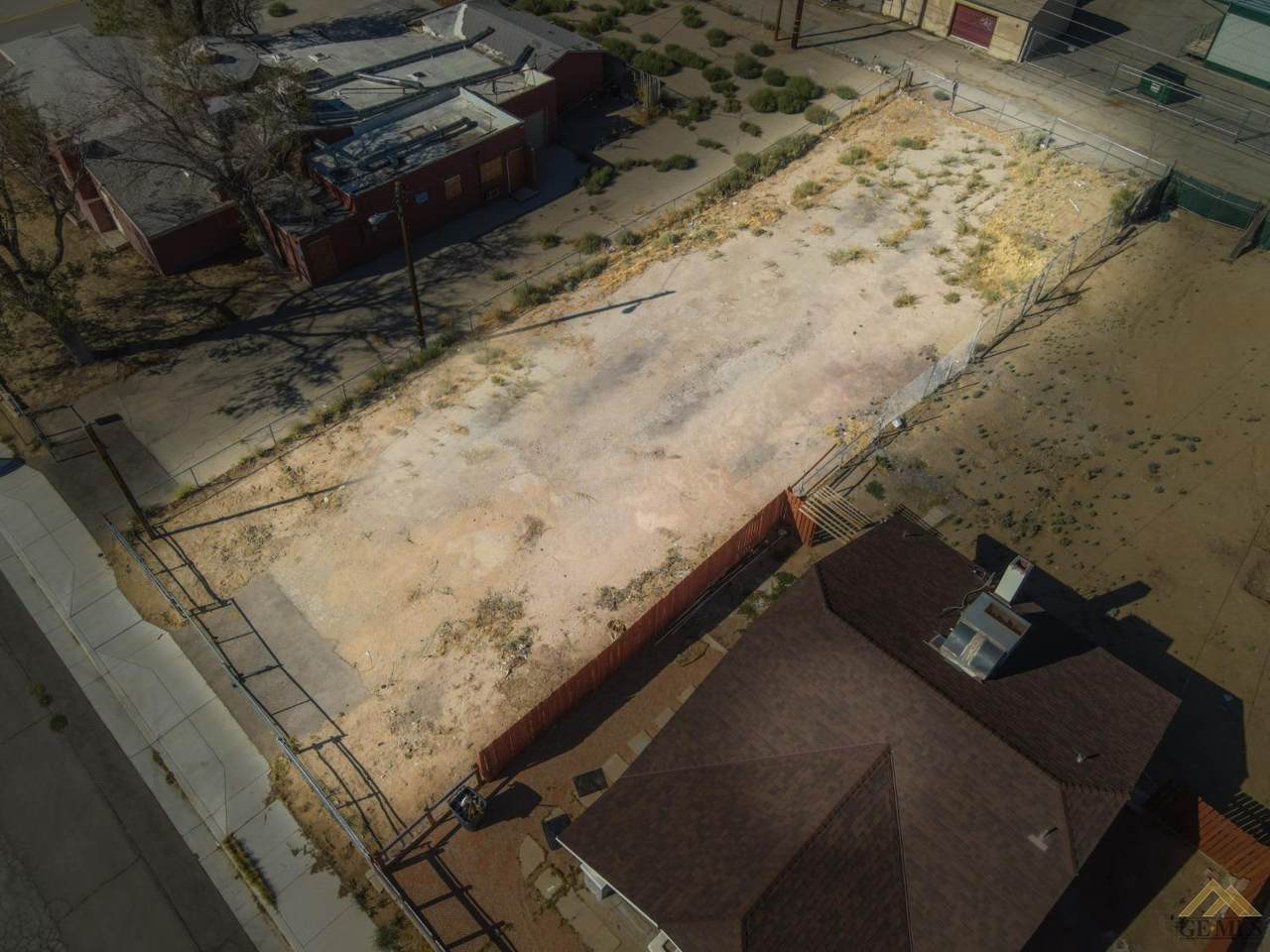 15933 L Street - Photo 1