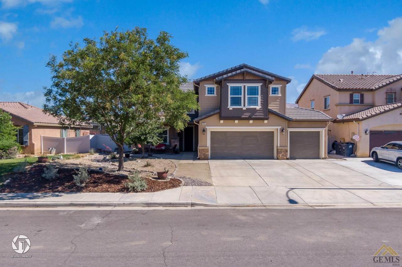 1005 Laura Lane - Photo 1
