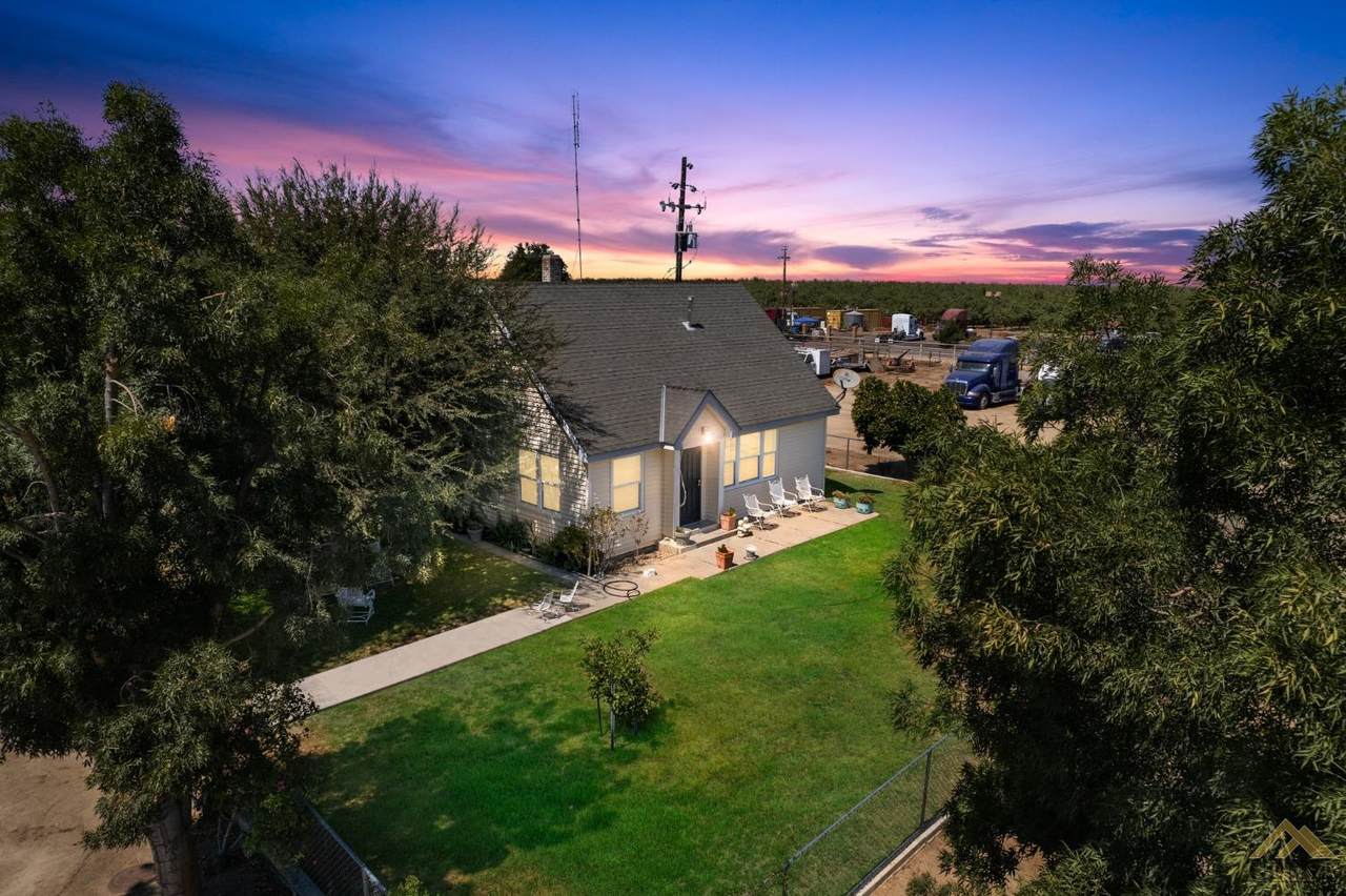 15007 Magnolia Avenue - Photo 1