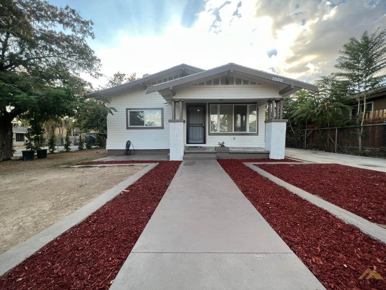 1500 Palm Drive - Photo 1