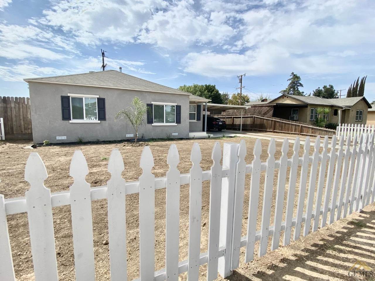 1217 Sierra Ave - Photo 1
