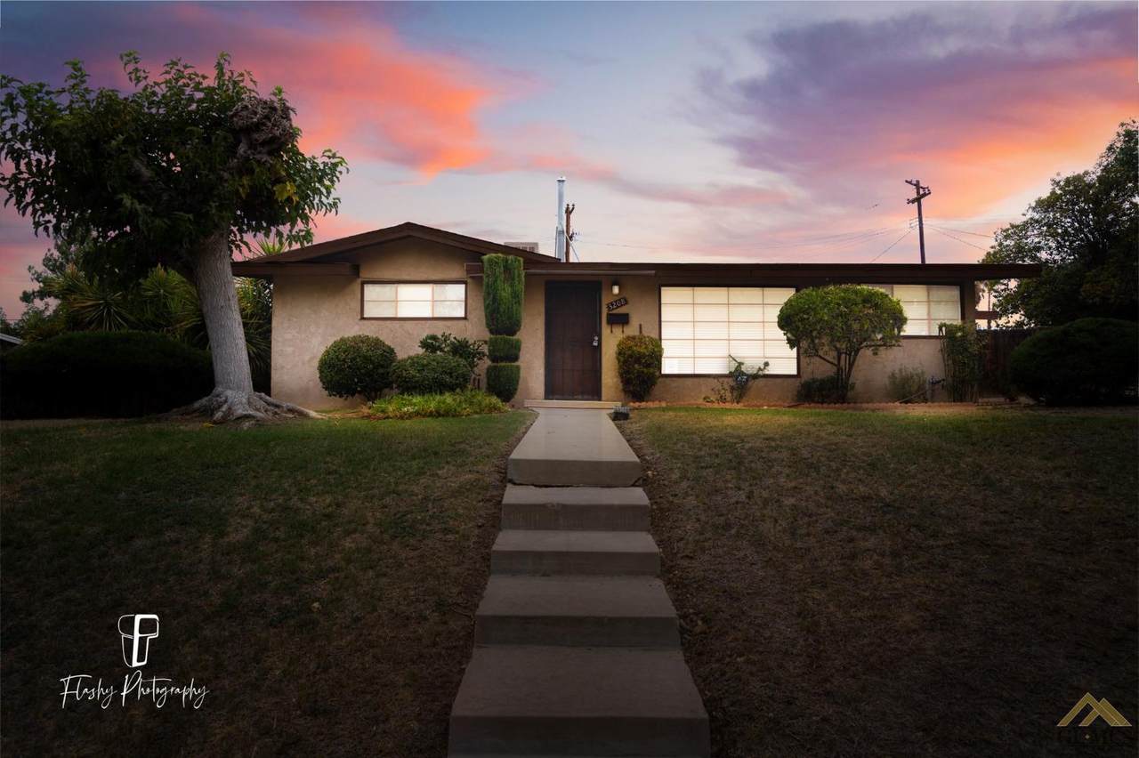 3208 Berkeley Street - Photo 1