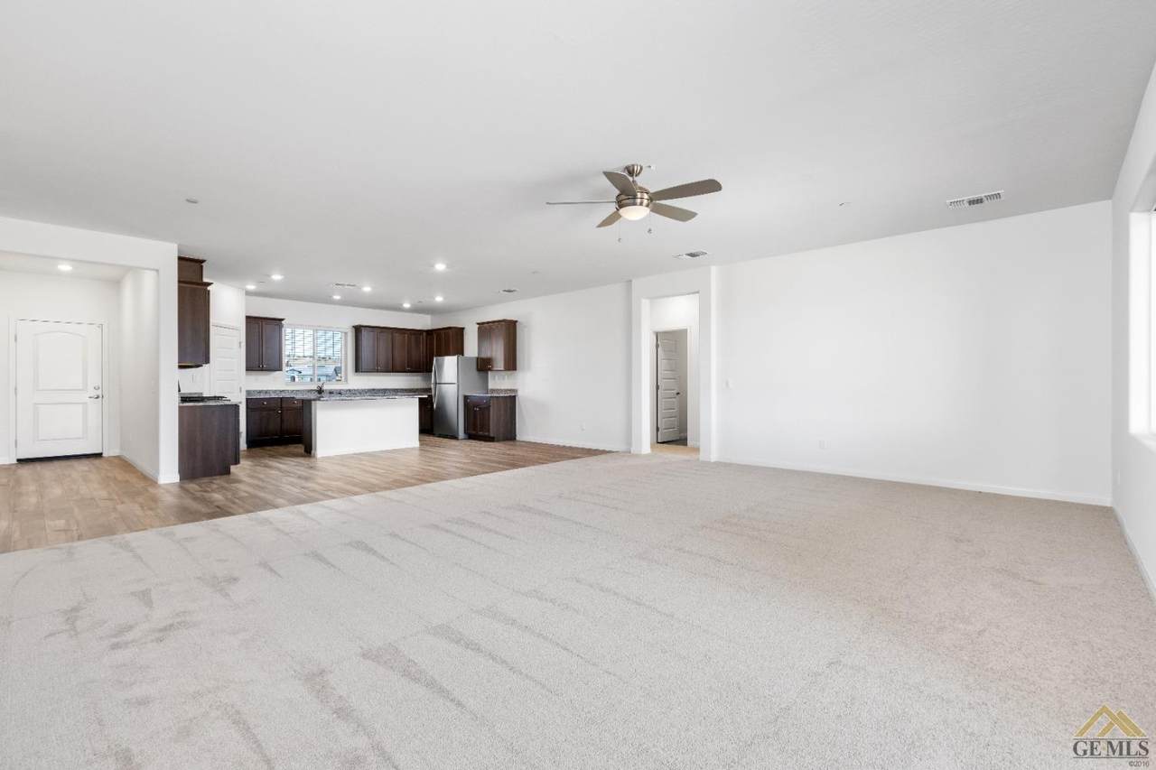 5025 Anaconda Avenue - Photo 1