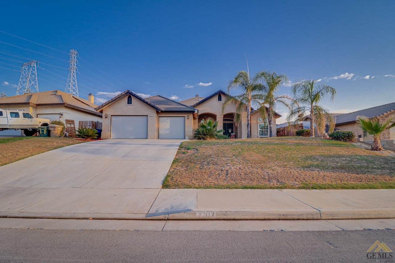 7017 Highland Knolls Drive - Photo 1