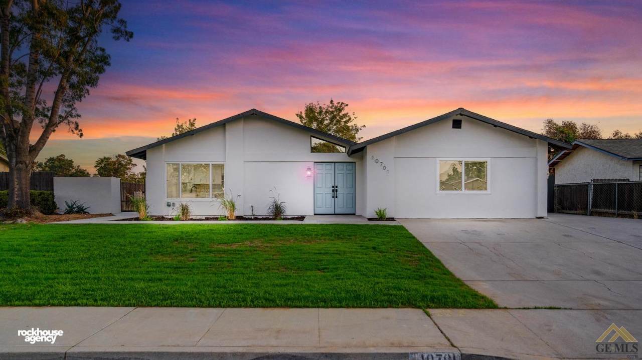 10701 Paul Avenue - Photo 1