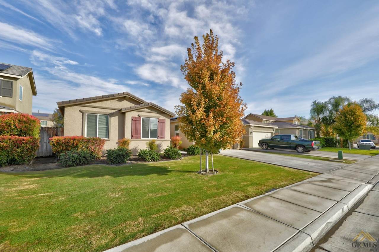 5418 Mensen Drive - Photo 1