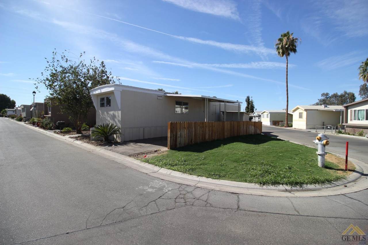 4401 Hughes Lane - Photo 1