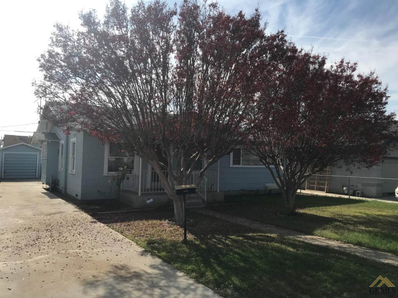 319 Douglas Street - Photo 1