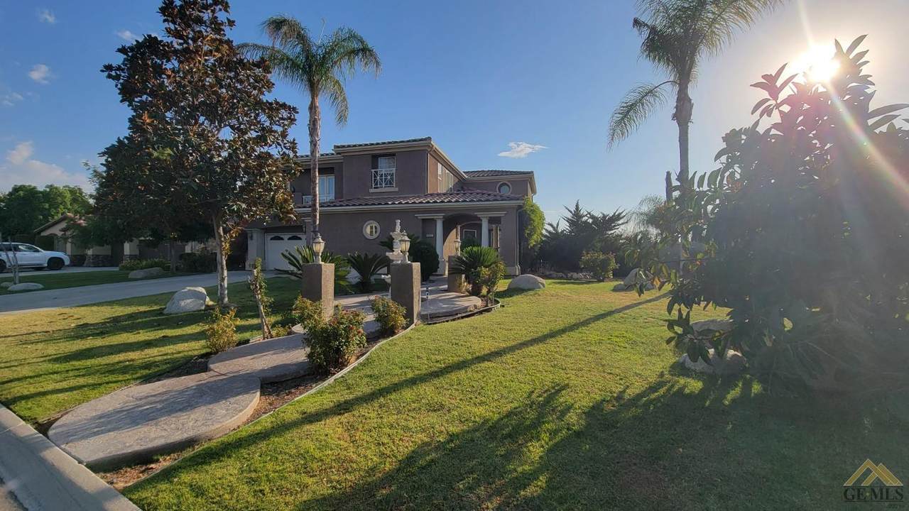 14011 Raphael Avenue - Photo 1