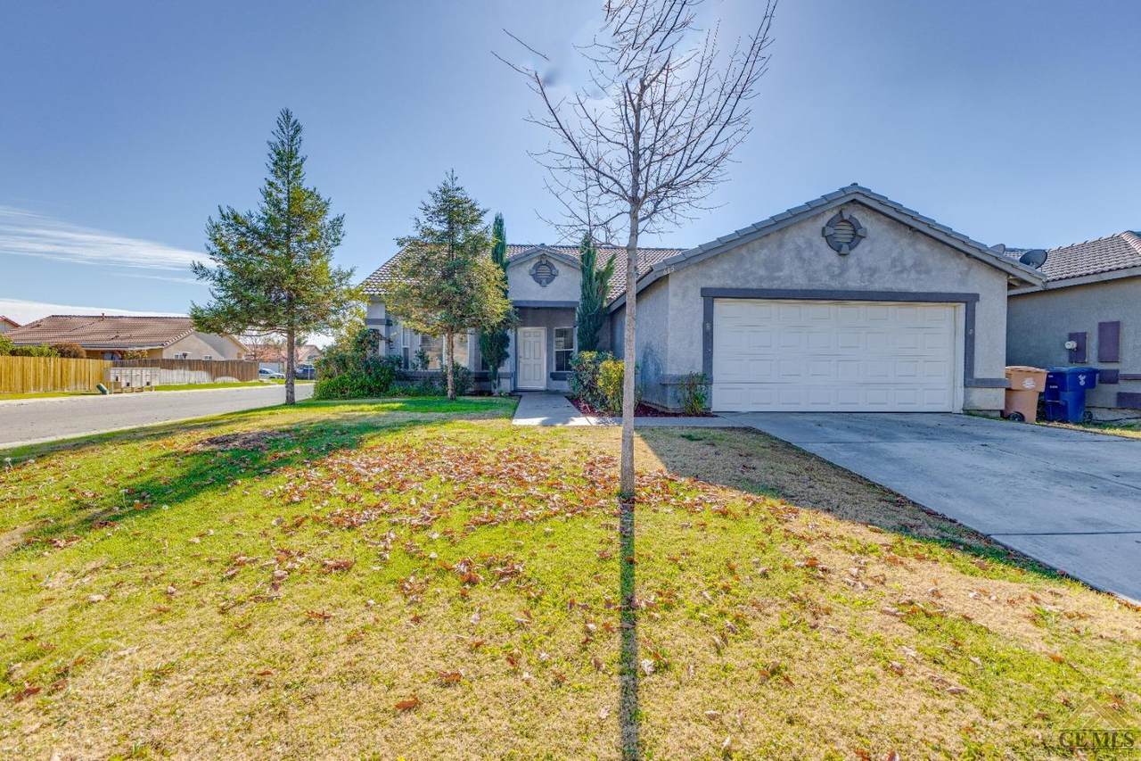 615 New Zealand Drive - Photo 1