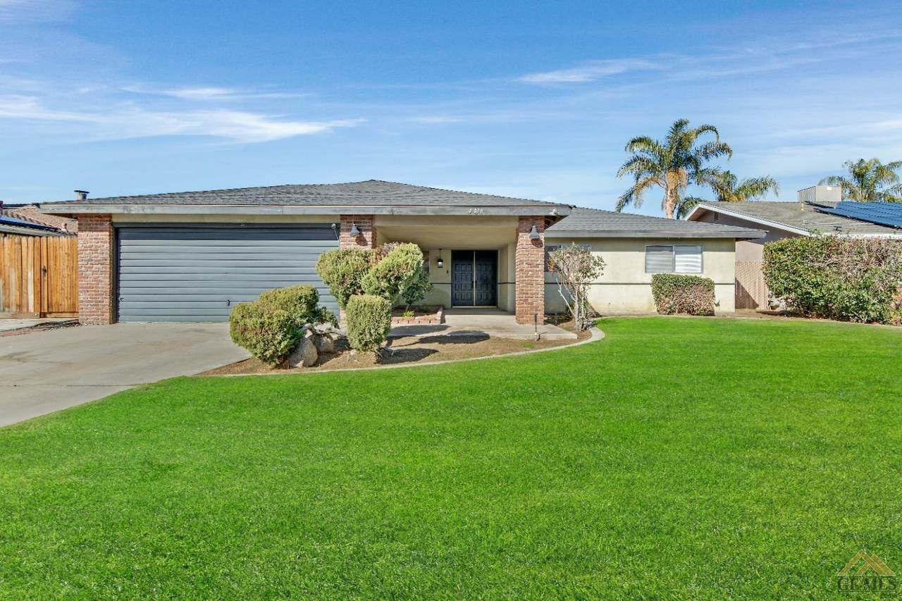 4416 Charter Oaks Avenue - Photo 1