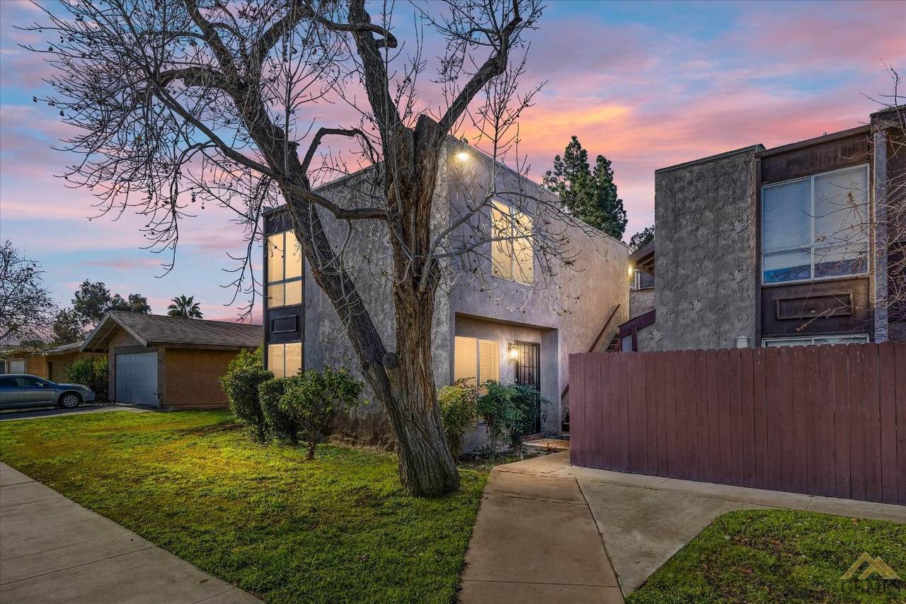 6000 Almendra Avenue - Photo 1
