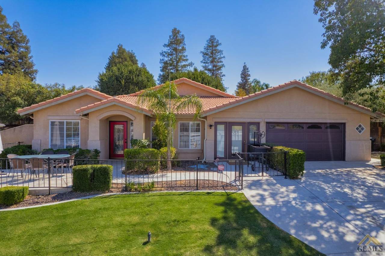 7405 Panorama Drive - Photo 1