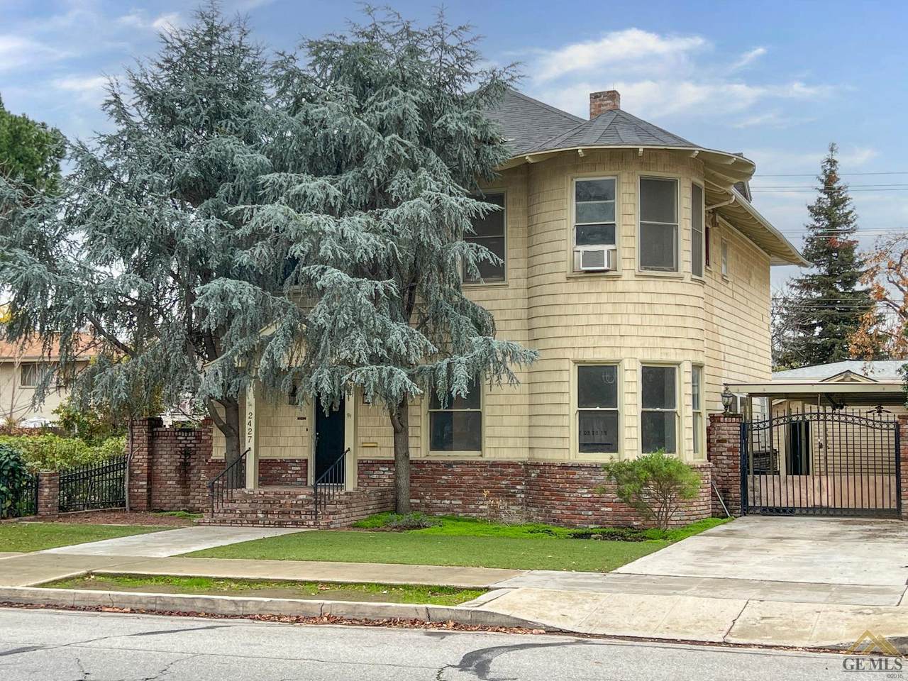 2427 19th Street - Photo 1