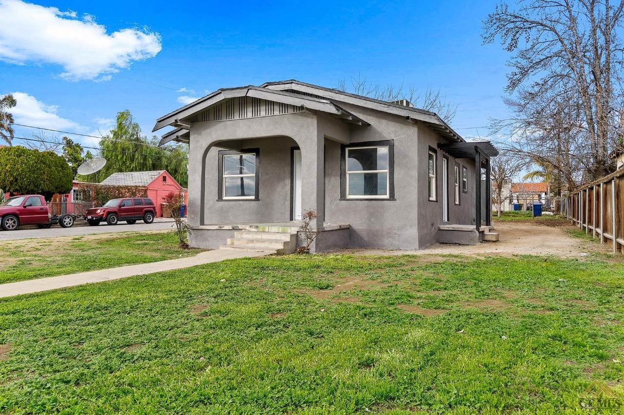 2300 Oregon Drive - Photo 1
