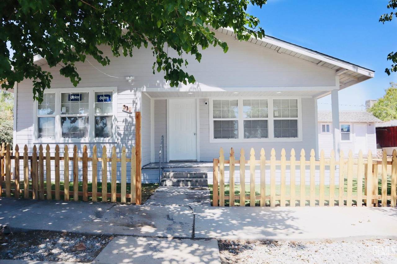 511 7th Street - Photo 1