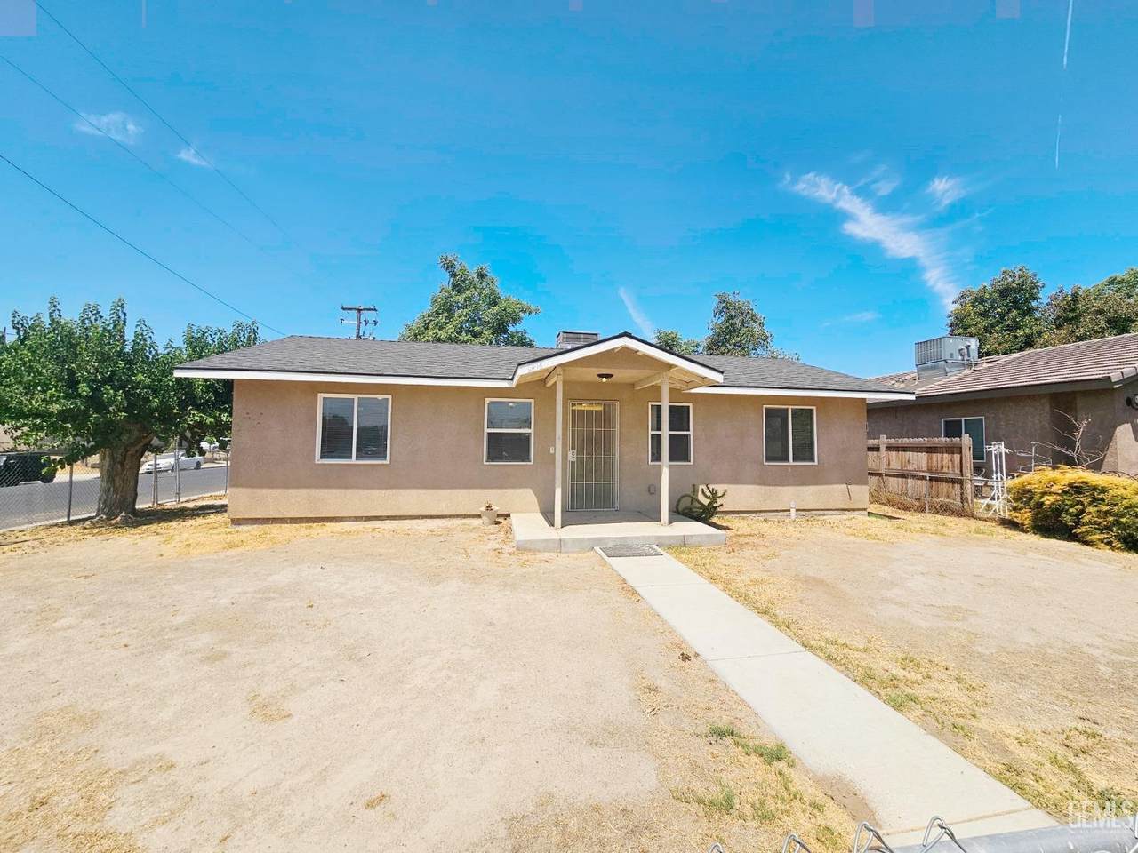 9816 Houston Avenue - Photo 1