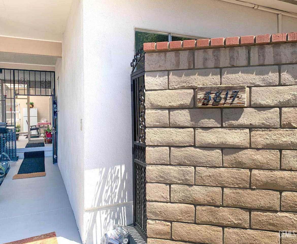 3817 Noel Place - Photo 1
