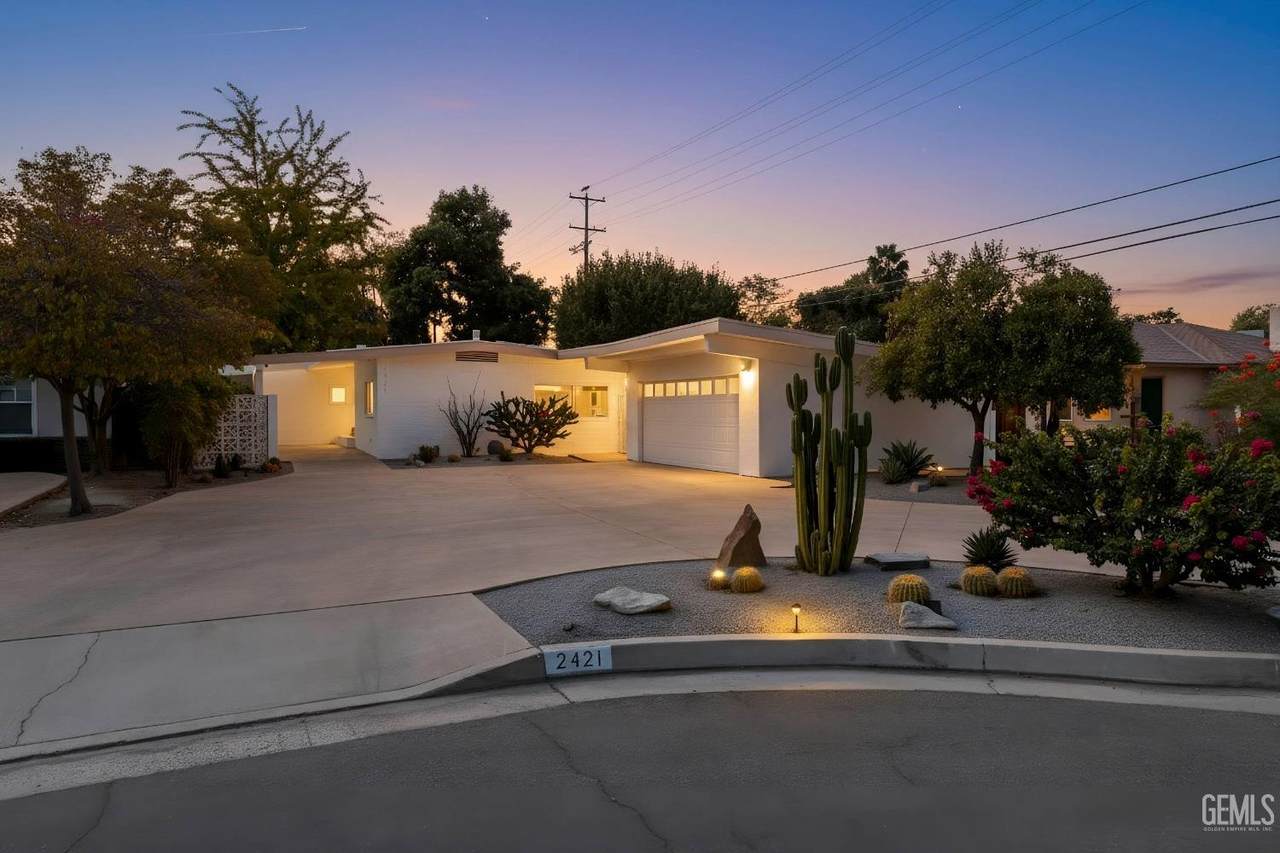 2421 C Street - Photo 1