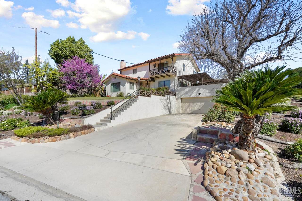 https://bt-photos.global.ssl.fastly.net/bakersfield/1280_boomver_1_202602396-2.jpg