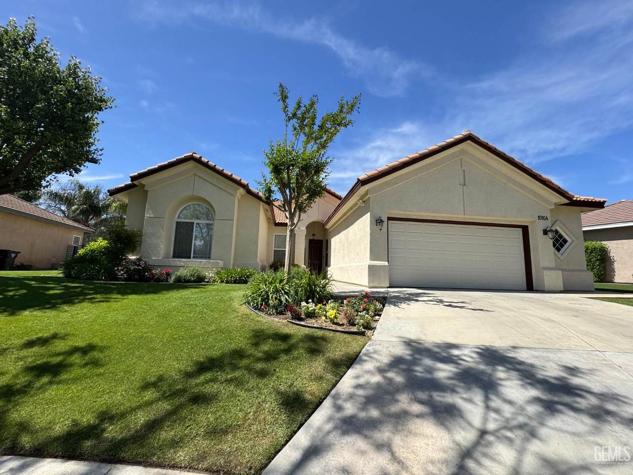https://bt-photos.global.ssl.fastly.net/bakersfield/1280_boomver_1_202603626-2.jpg