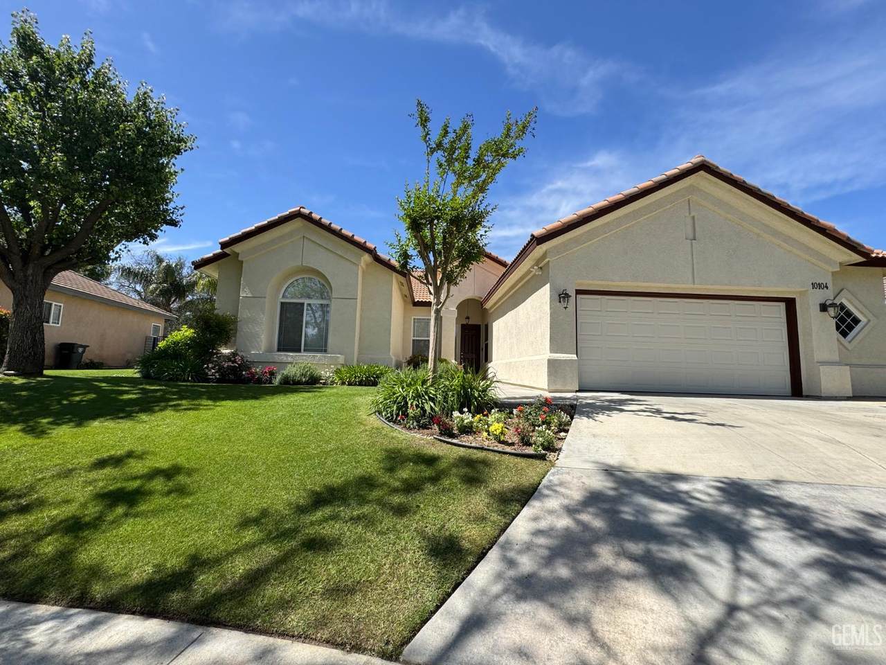 https://bt-photos.global.ssl.fastly.net/bakersfield/1280_boomver_1_202603626-2.jpg