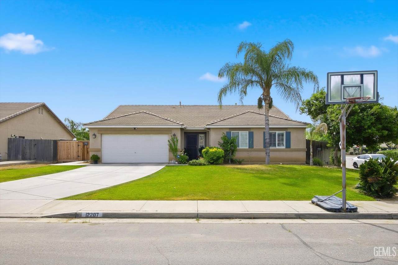 https://bt-photos.global.ssl.fastly.net/bakersfield/1280_boomver_1_202603635-2.jpg
