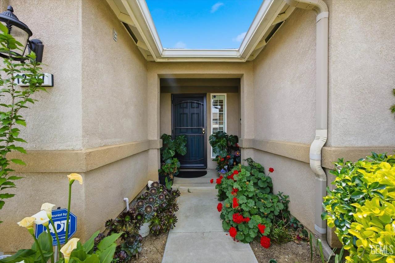 https://bt-photos.global.ssl.fastly.net/bakersfield/1280_boomver_1_202603635-2.jpg