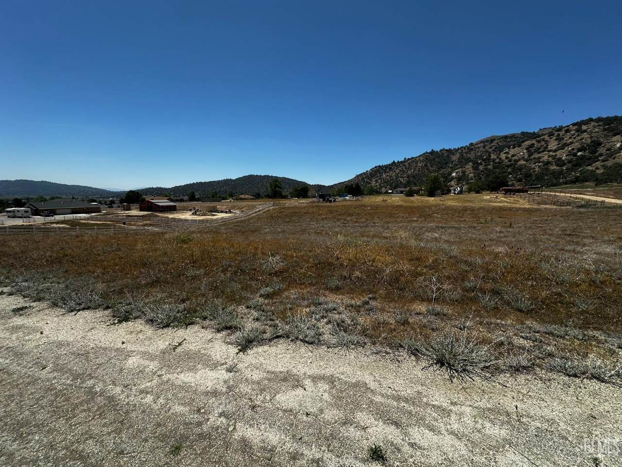 https://bt-photos.global.ssl.fastly.net/bakersfield/1280_boomver_1_202605148-2.jpg