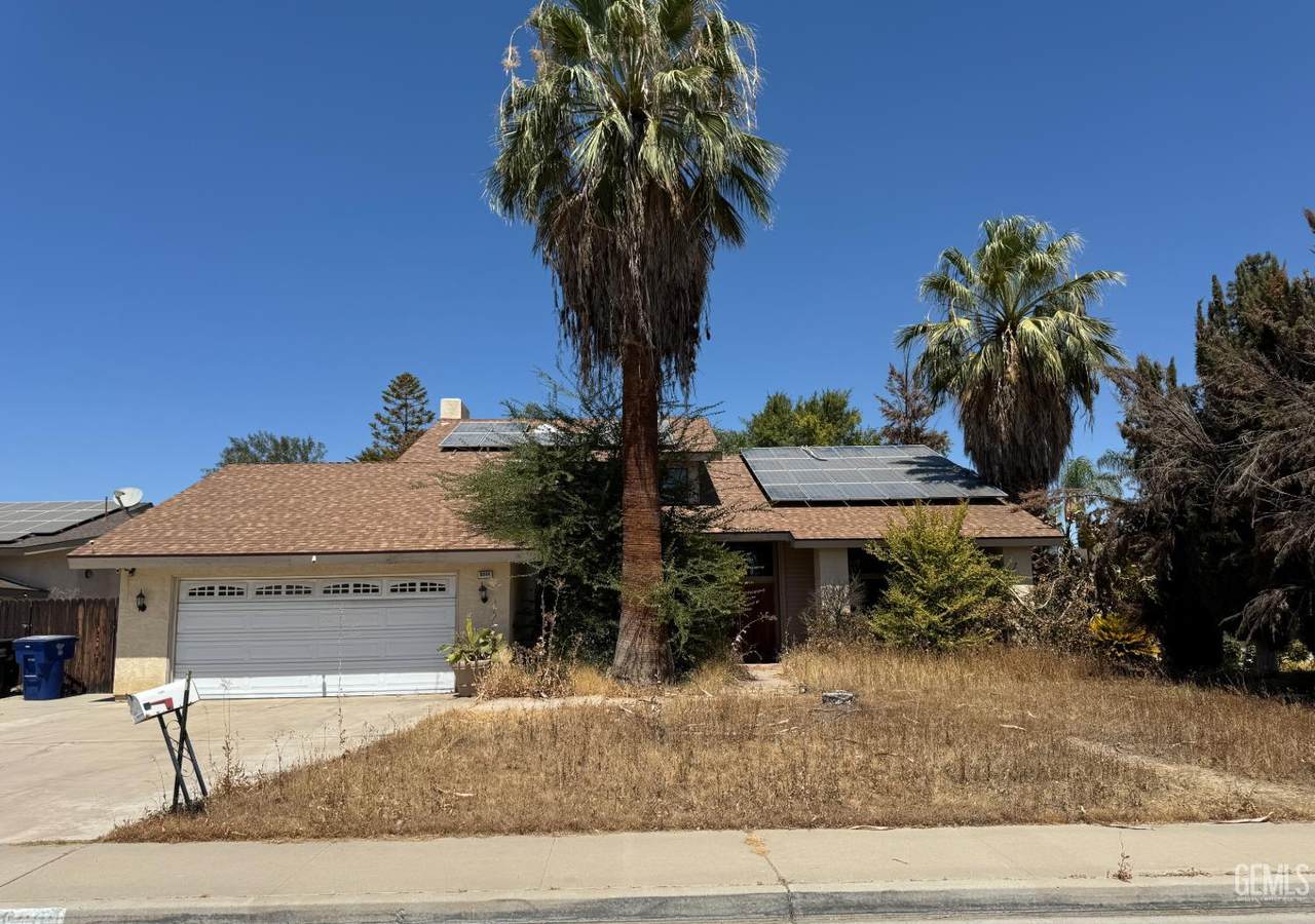 8000 Shetland Drive - Photo 1