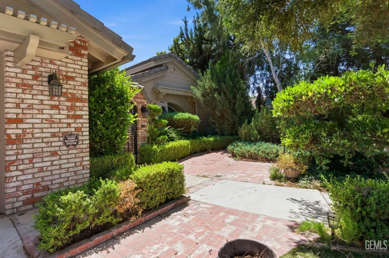 https://bt-photos.global.ssl.fastly.net/bakersfield/1280_boomver_1_202609522-2.jpg