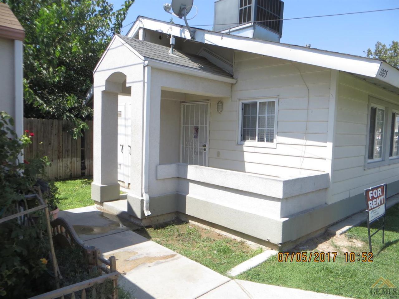 1005 Owens Street - Photo 1