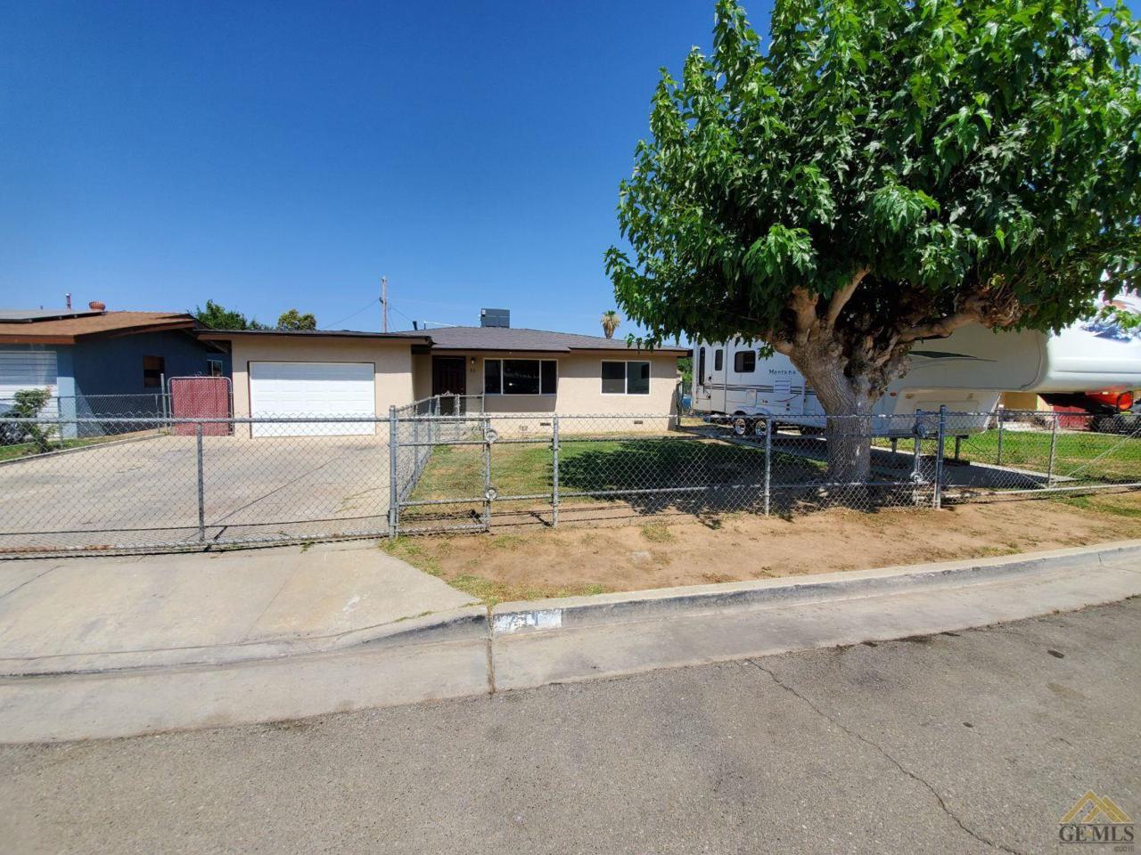 711 Richards Avenue - Photo 1
