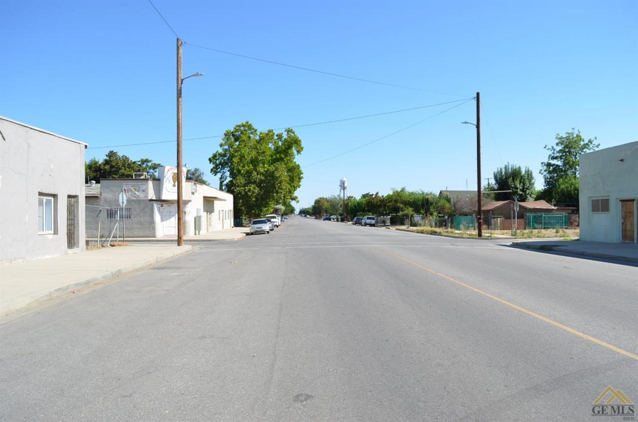 1223 E Street - Photo 1